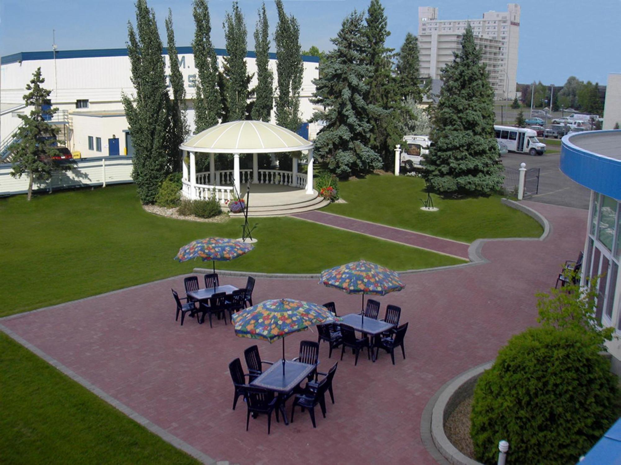 Chateau Louis Hotel & Conference Centre Edmonton Exterior photo